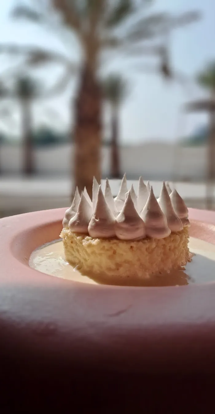 Meringue tart from a café menu by Gourmet Guys